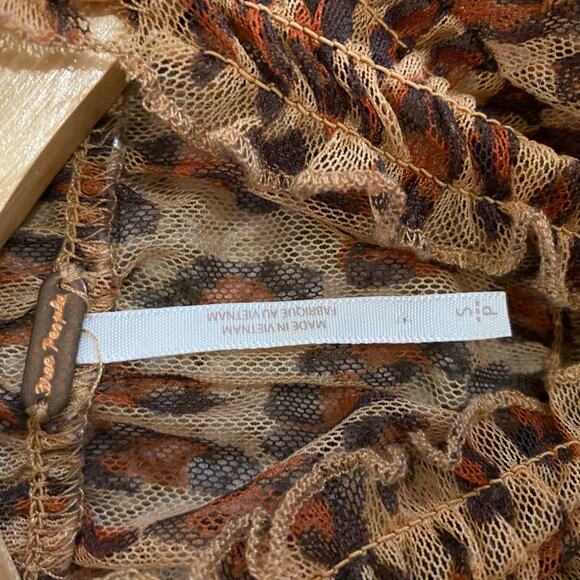 Free People Hello There Mesh Smocked Top Leopard Size Small - Picture 10 of 12